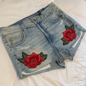 Floral Appliqué Shorts